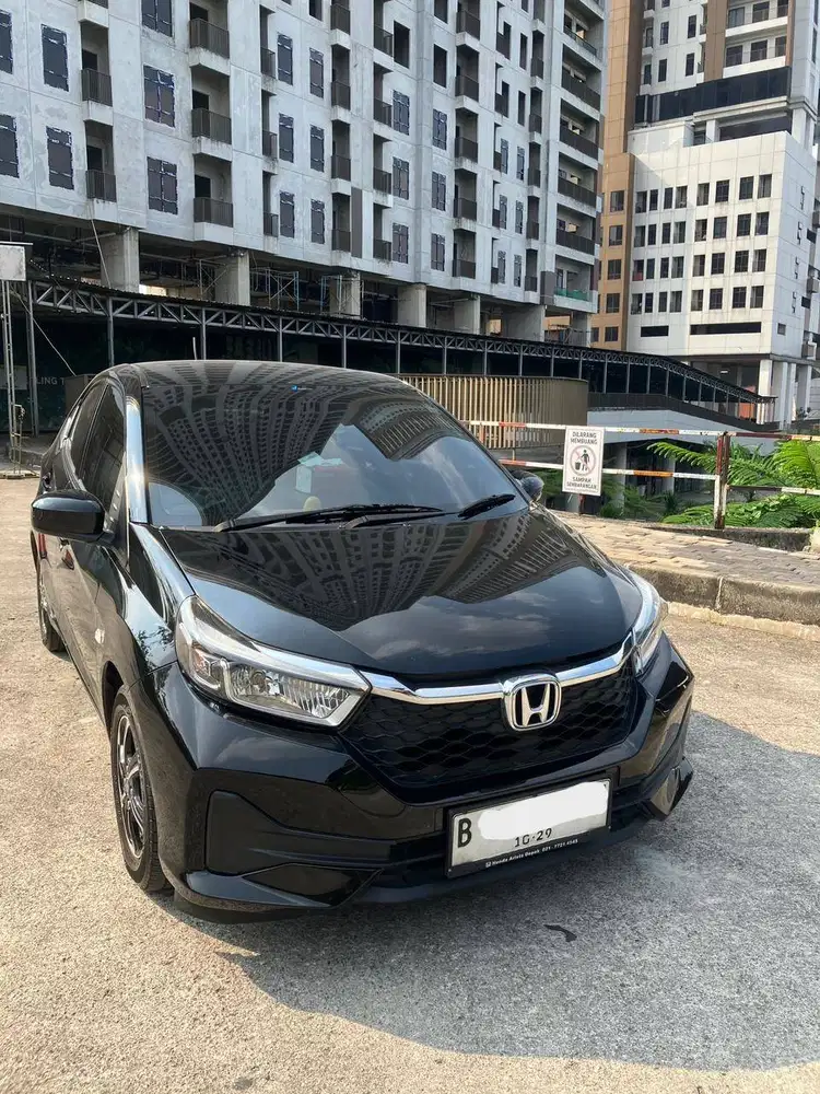 Honda Brio Satya 1.2E CVT Matic KM rendah (Tahun 2024)