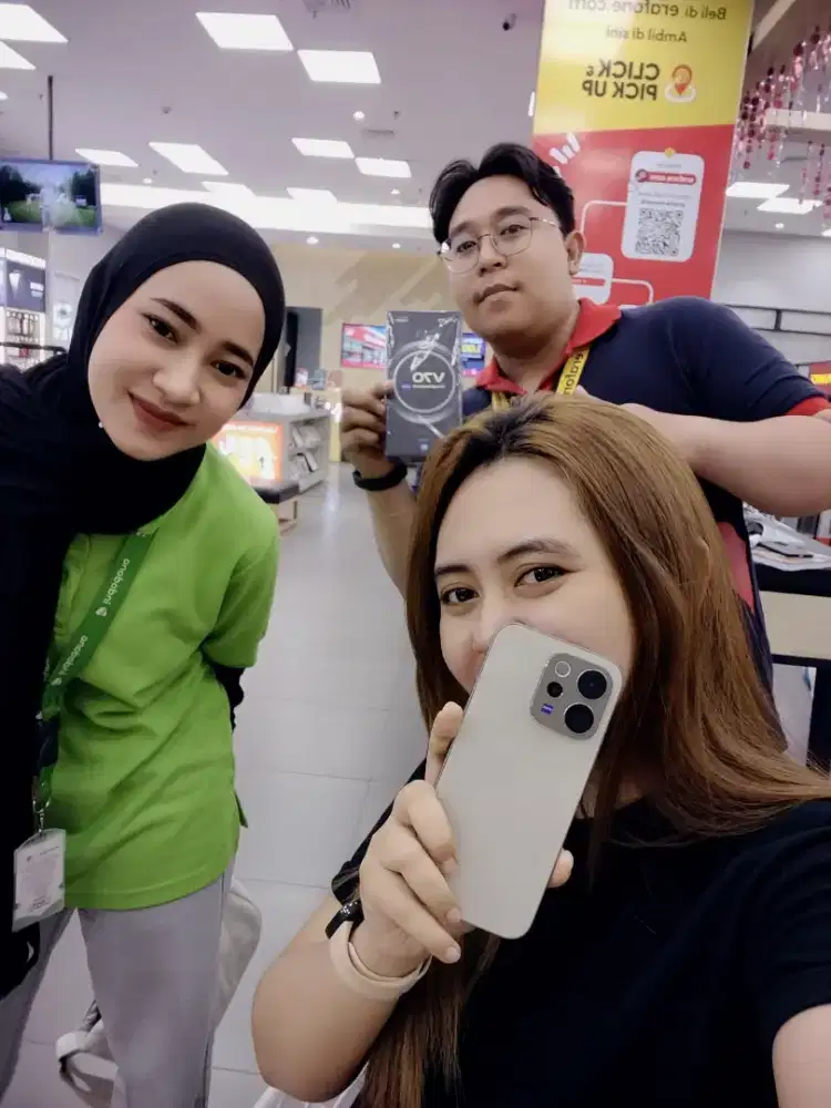 ViVO V70 5G 8/256gb