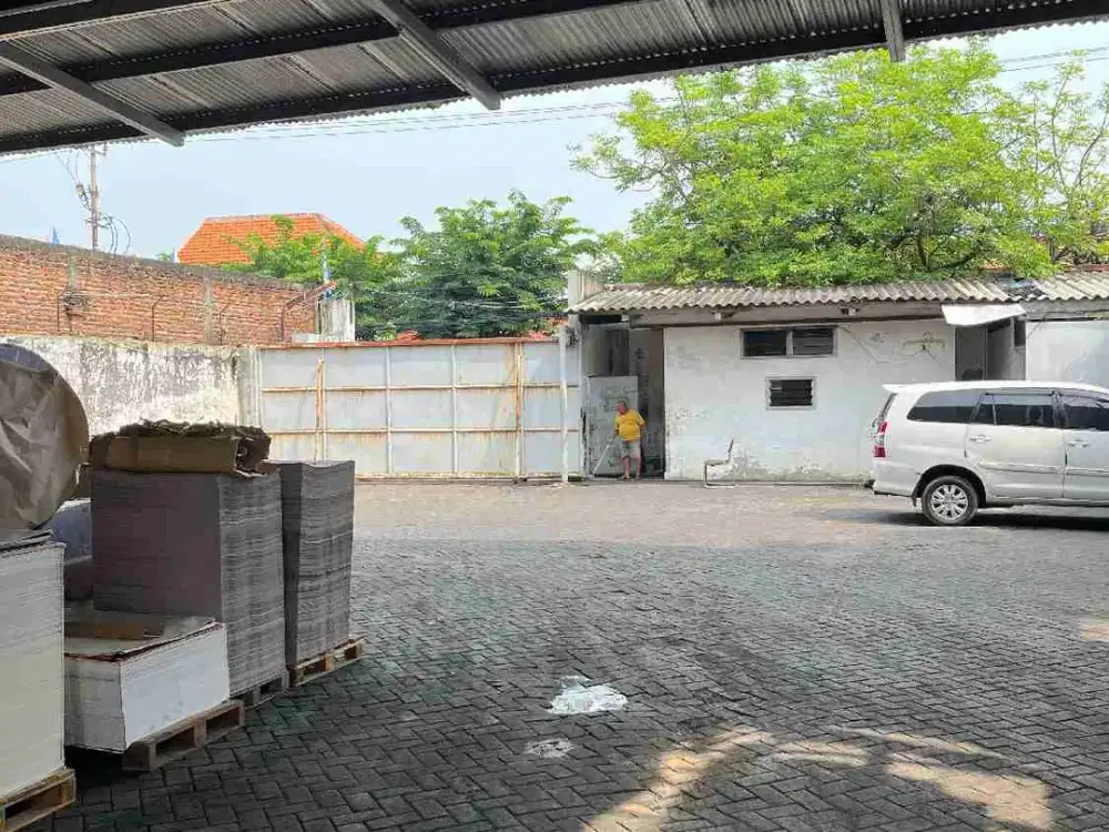 TOP MURAH DI JUAL GUDANG EX PABRIK LOKASI STRATEGIS DI RAYA POGOT

Atap ada peredam panas 
Tronton container masuk

LT 5.850 m² - SHM 5815 m²
Dimensi 18 x 325 mtr
PLN 197kva Tarif industri (murah)
PDAM  | Ada sumur bor 
Ijin lengkap - operasional bisa 24j