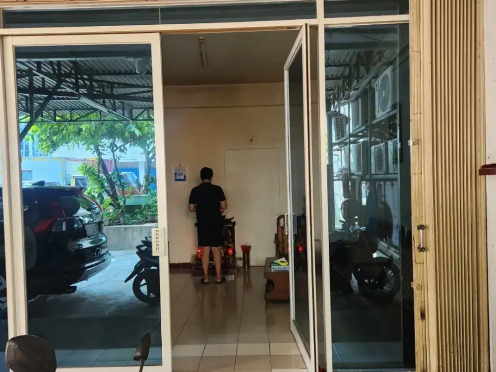 Ruko di Jakarta Barat 4 Lantai
