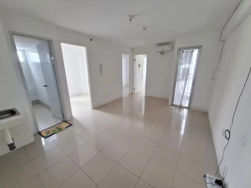 Sewa Apartemen Tahunan 3BR Unfurnished - Atas Mall Bassura City - Free IPL