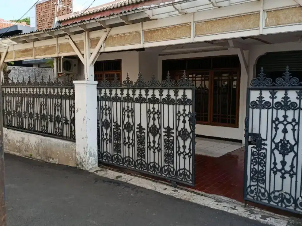 DIJUAL RUMAH SIAP HUNI DI TEBET BARAT