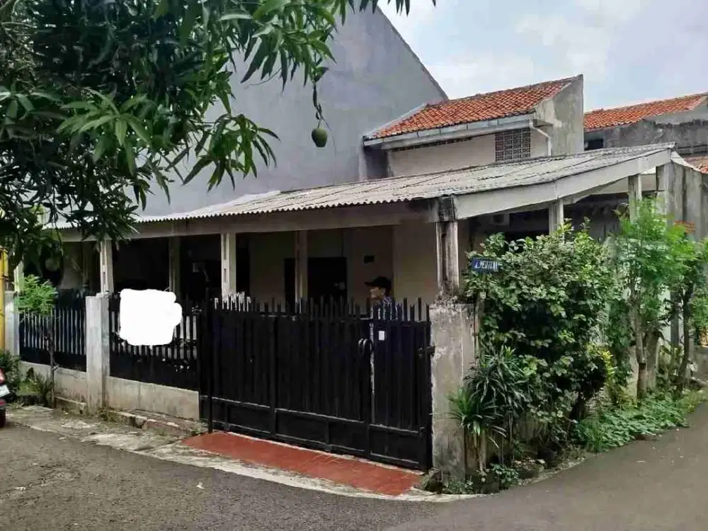 di jual cepat itung tanah, Rmh  pojok di komplek pertamina bintaro pondok Ranji.. bbs bsnjir.. setrategis.. negoo