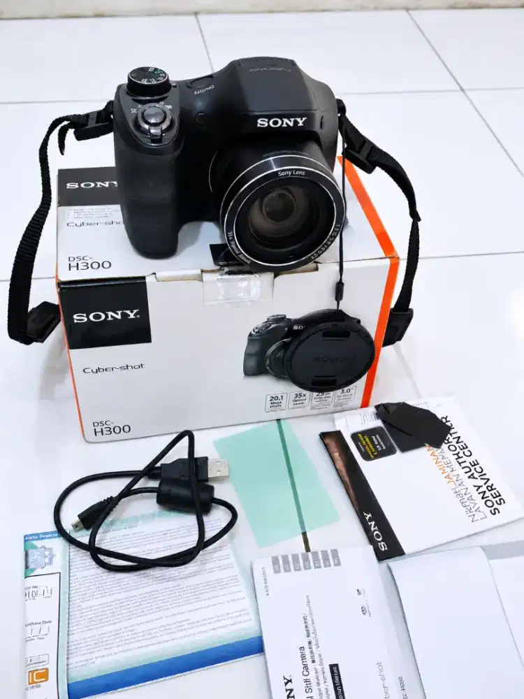 Kamera sony Sybershoot dsc-h300