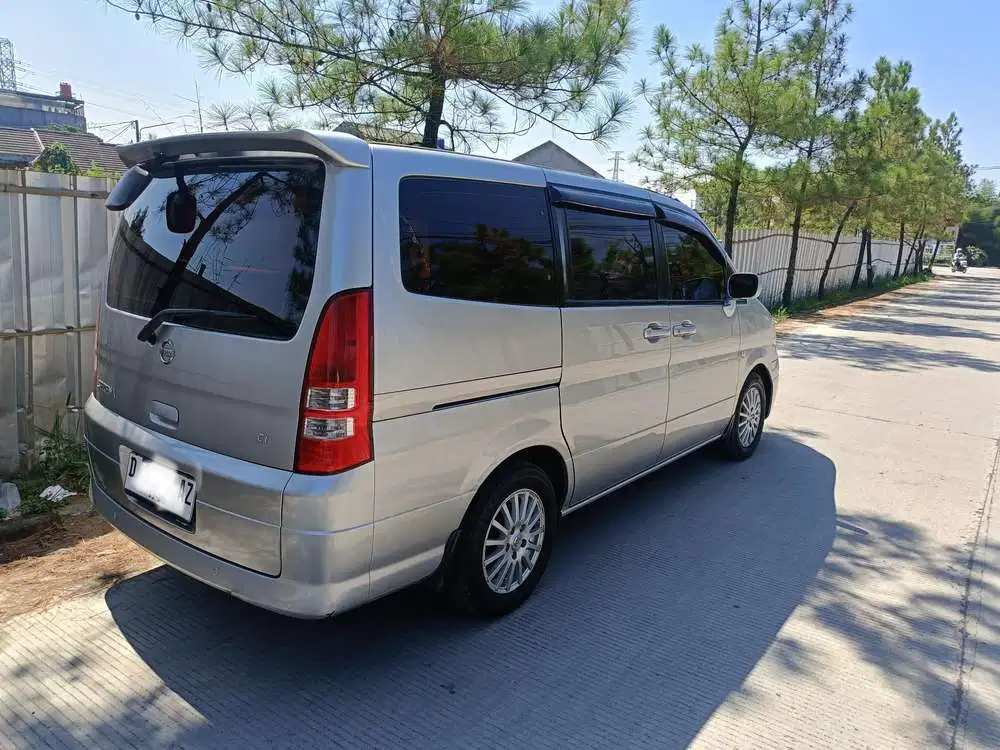 Nissan Serena 2012 Bensin
