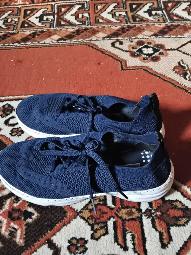 Dijual sepatu knit size 40