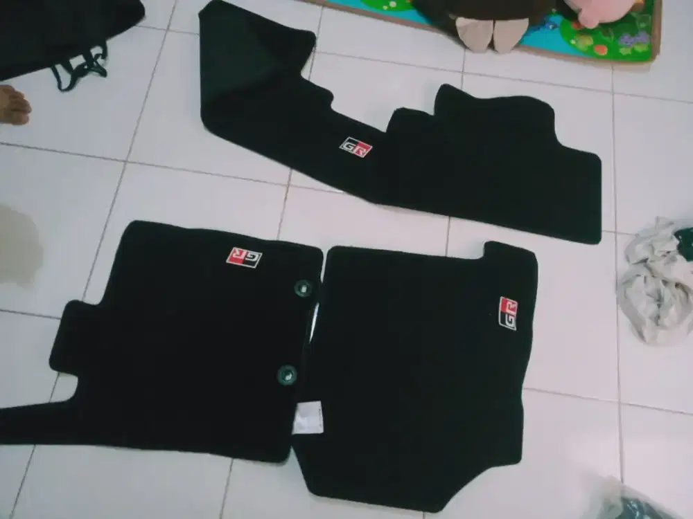 Karpet mobil toyota Raize GT