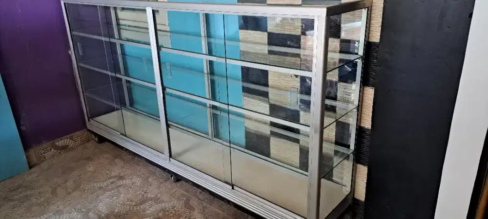 dijual etalase 3 tingkat