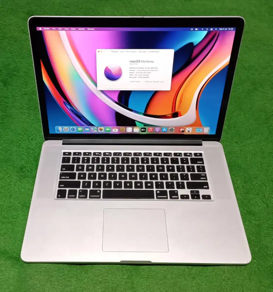 Apple MacBook Pro 2015 15inch i7 16/256 Silver Dual VGA Murah