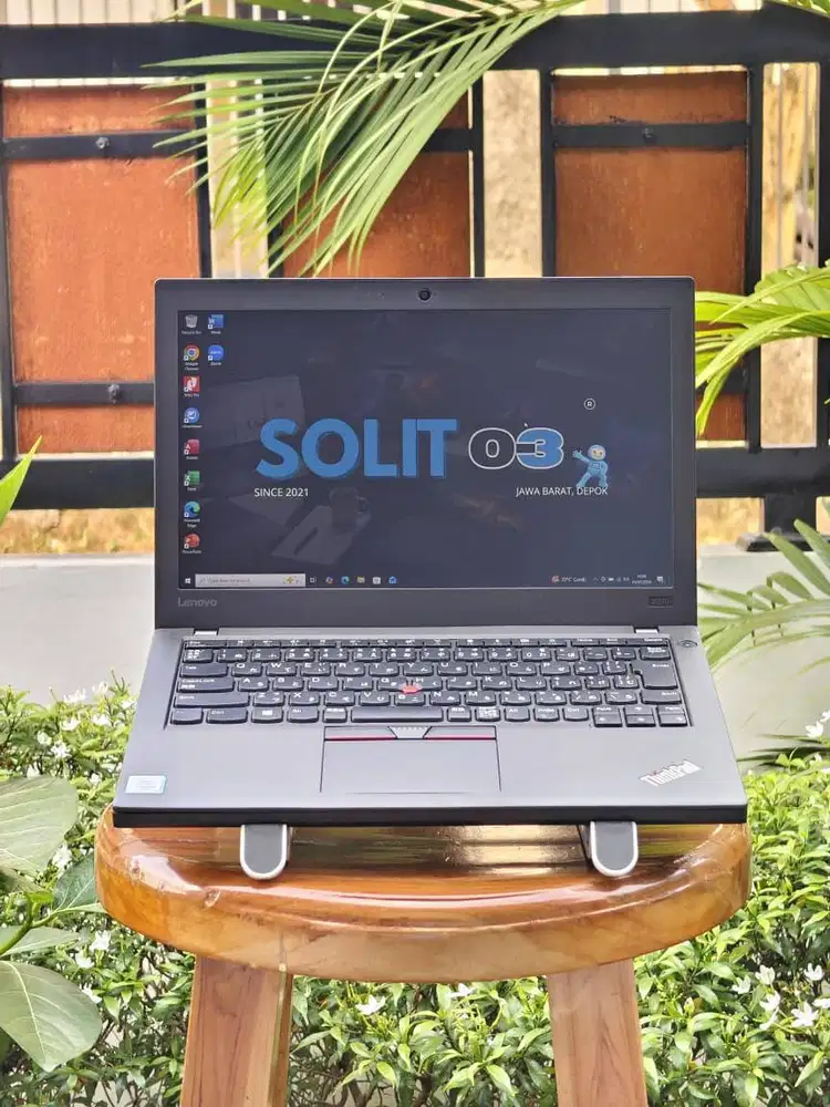 Lenovo ThinkPad X270 Core i5 Gen 6 RAM 8GB SSD 256GB Bergaransi
