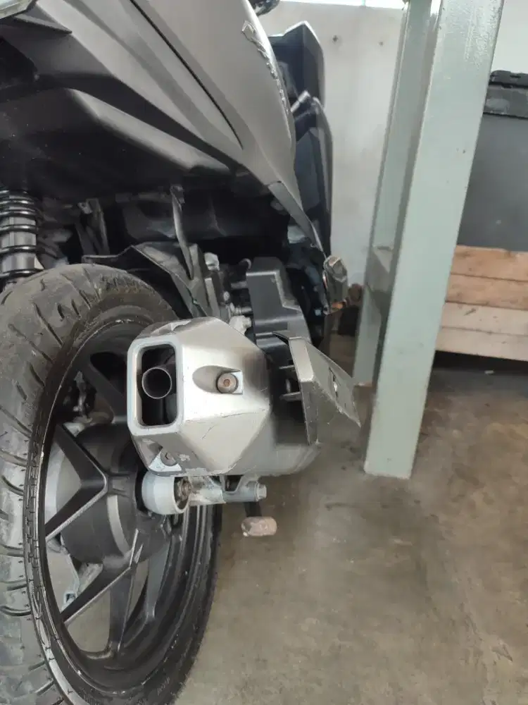Kenalpot standar Vario 125 Gen 1