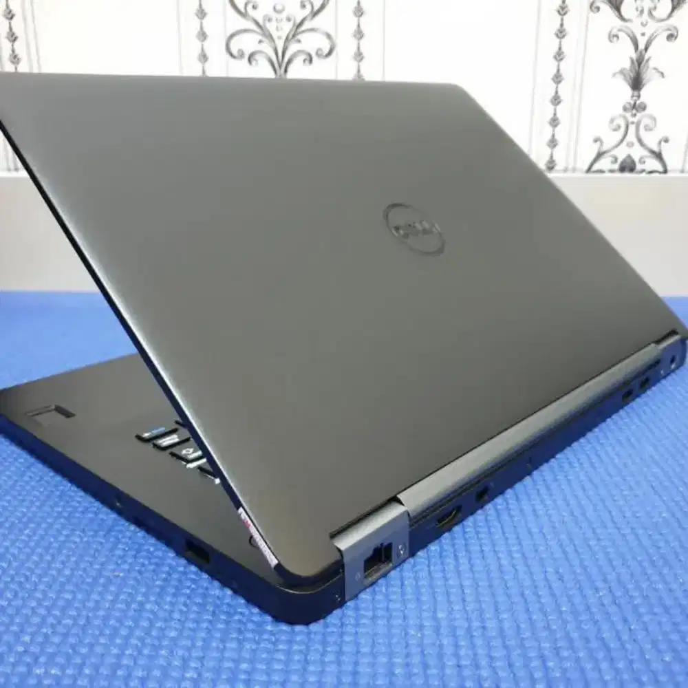Laptop Bekas Berkualitas! Dell Latitude 7470 Mulus & Siap Pakai!