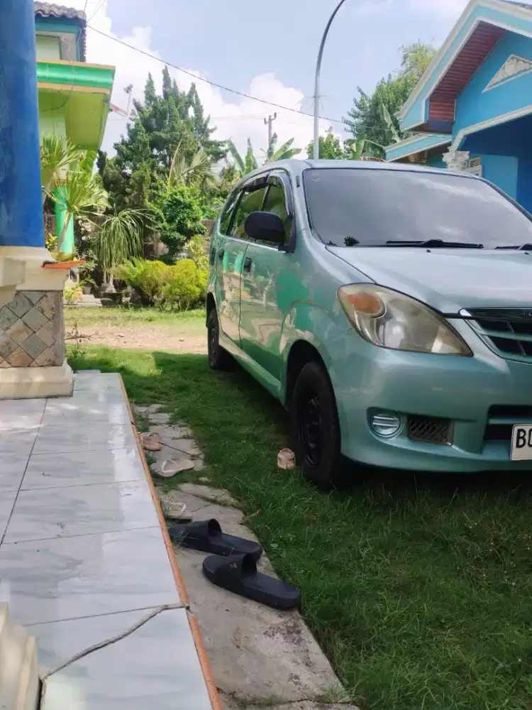 Daihatsu Xenia Li VVT-i 2008