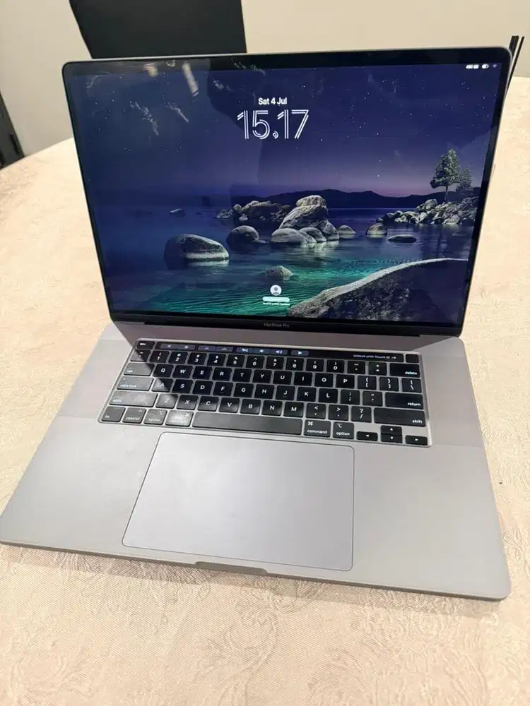 Macbook pro 2019 16 inch
