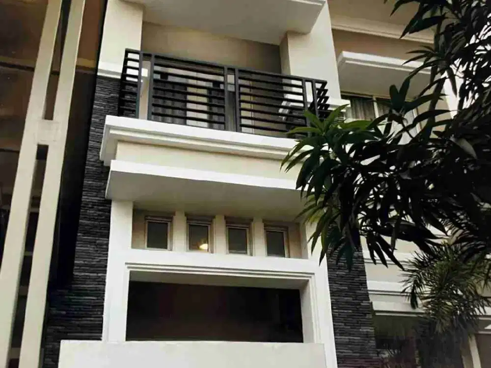 Dijual Rumah Siap Huni di Cluster Jade Gading Serpong Tangerang