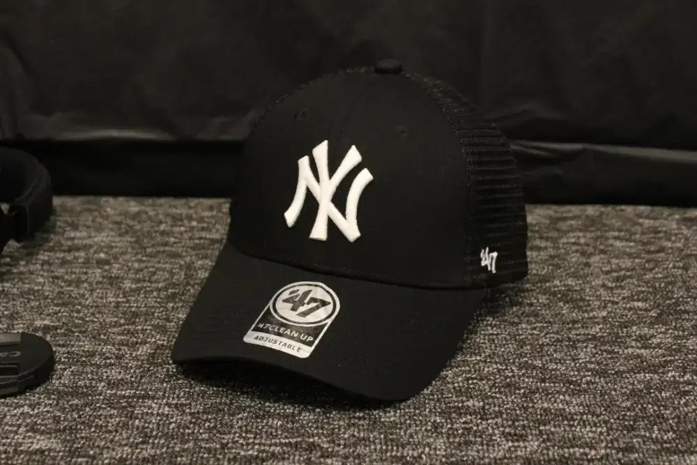 Topi Trucker NY Import Hitam