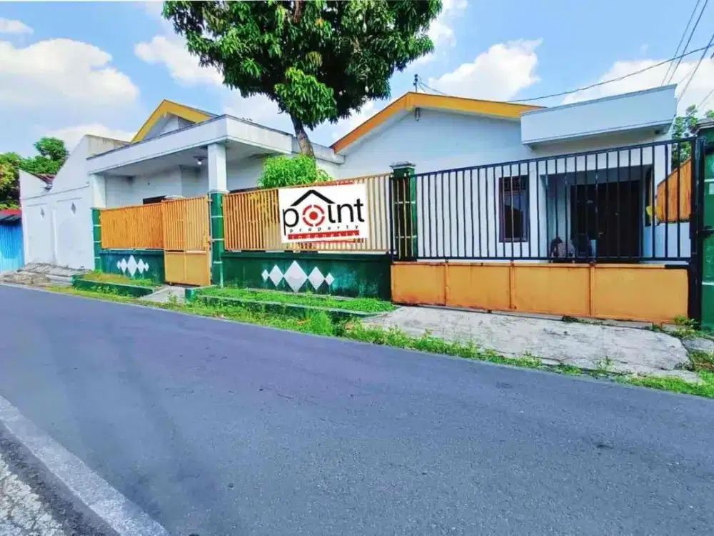Rumah Luas Bagus Dekat Taman Jayawijaya