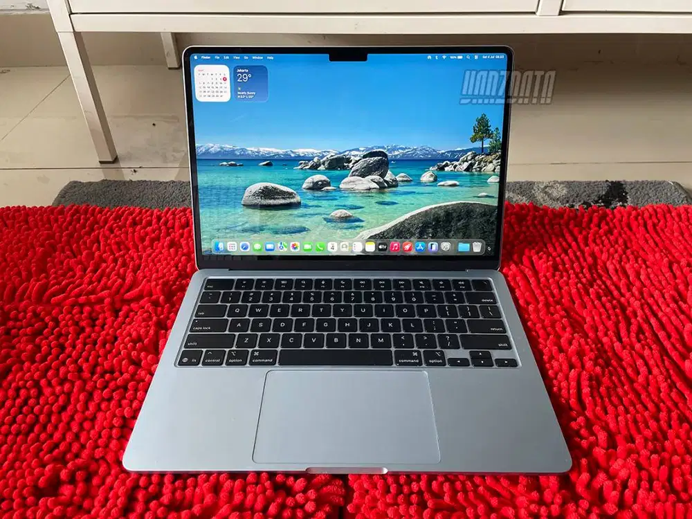MACBOOK AIR 2025 IBOX, SSD 256, Garansi Panjang