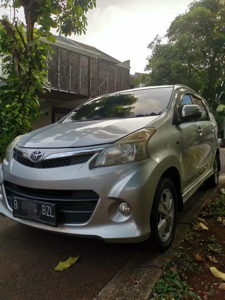 Avanza Veloz 1500 tahun 2012