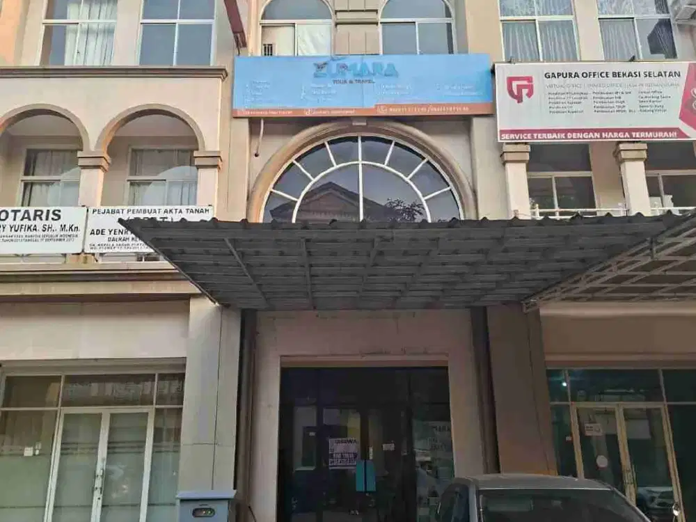 Disewakan ruko 2.5 lantai rose garden Galaxy bekasi selatan cocok untuk kantor