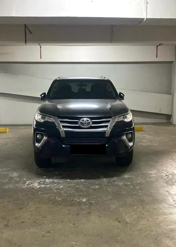 Fortuner 2016 hitam