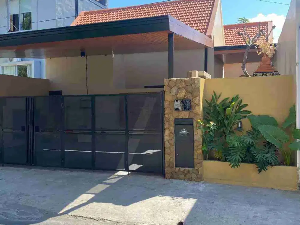 DISEWAKAN VILLA BARU MODERN DI RENON. SEWA MINIMAL 2 TAHUN.