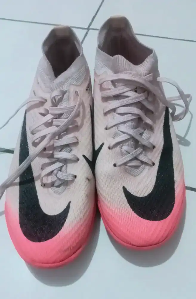 Sepatu Futsal Adidas