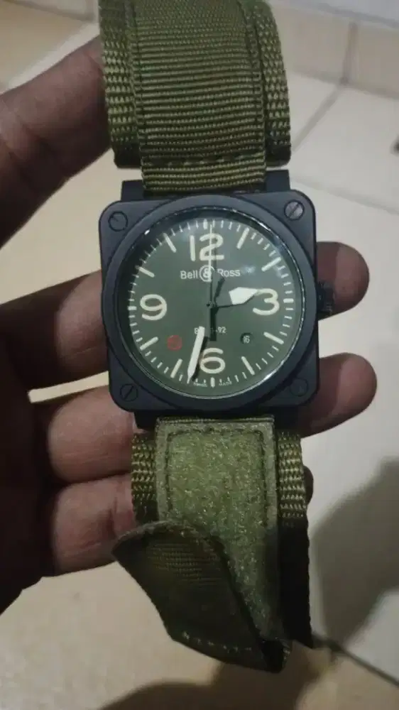 JAM TANGAN BEL & ROSS