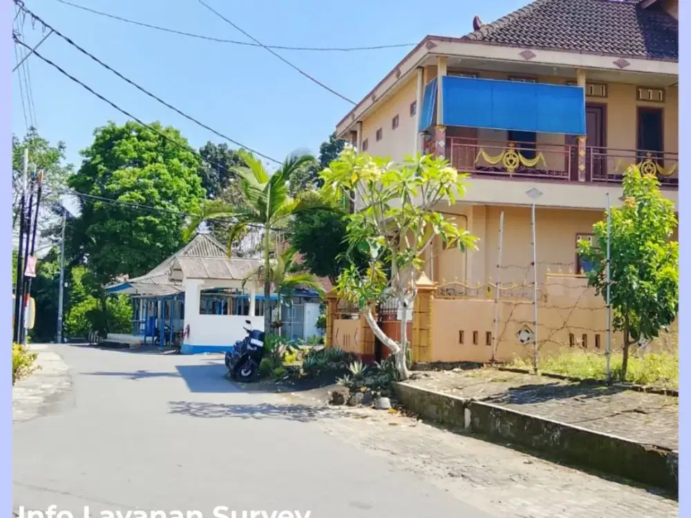 Timur 1km kampus UII Kaliurang Tanah Jogja Mangku Jl Aspal