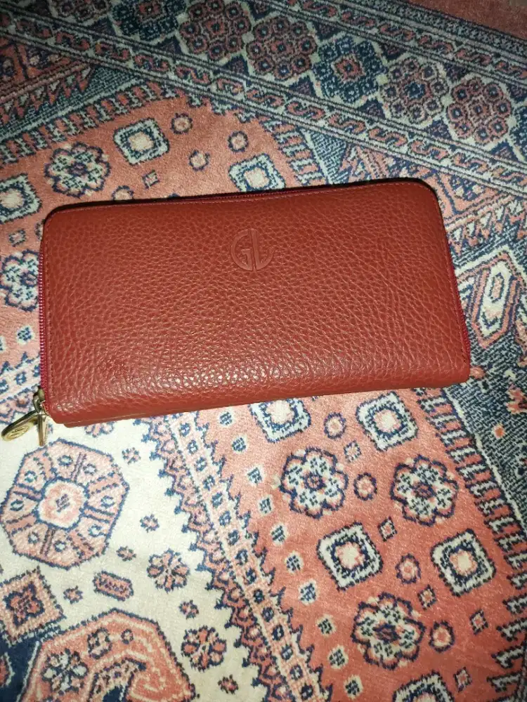 Dompet kulit bisa simpan card banyak