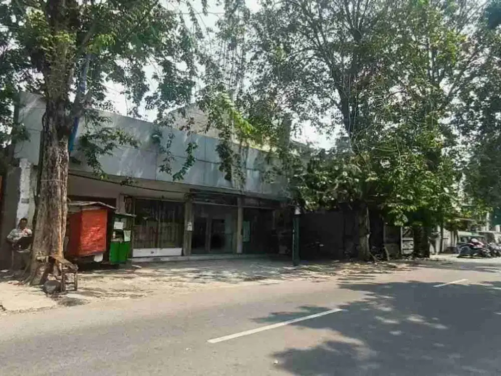 Dijual Rumah luas di pinggir jalan besar di Kayu Putih Jakarta Timur cocok untuk investasi