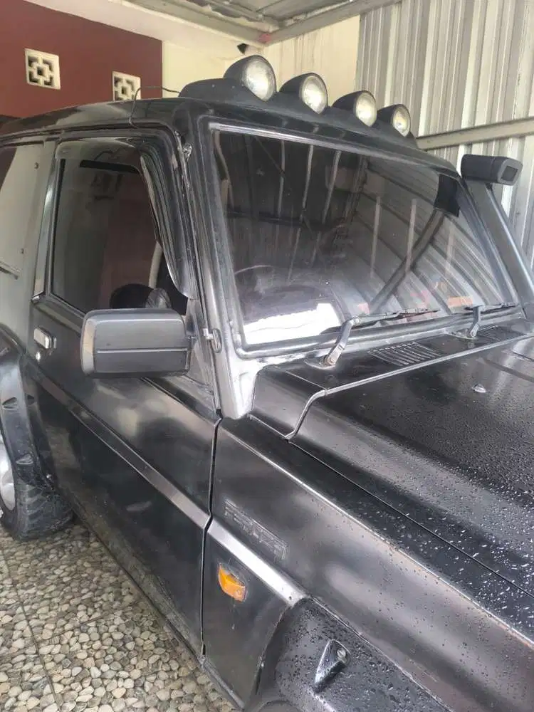 Daihatsu Feroza 1995 Bensin