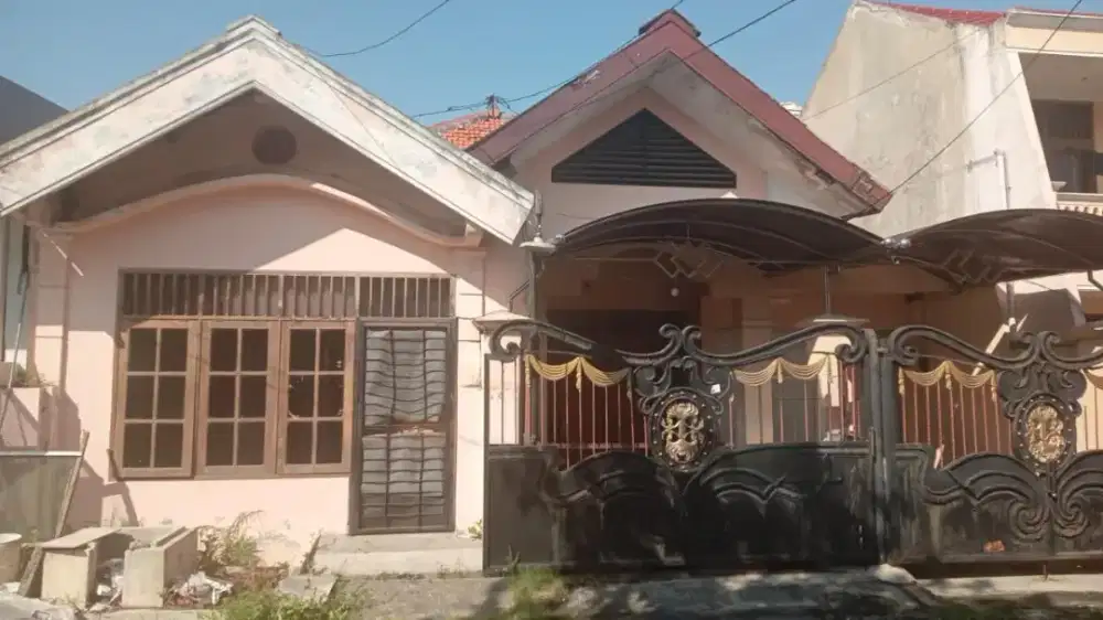 Disewakan Rumah Murah Strategis Rungkut Barata