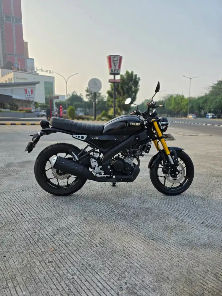 Yamaha XSR 2024 KM 600 Perak (Like New)