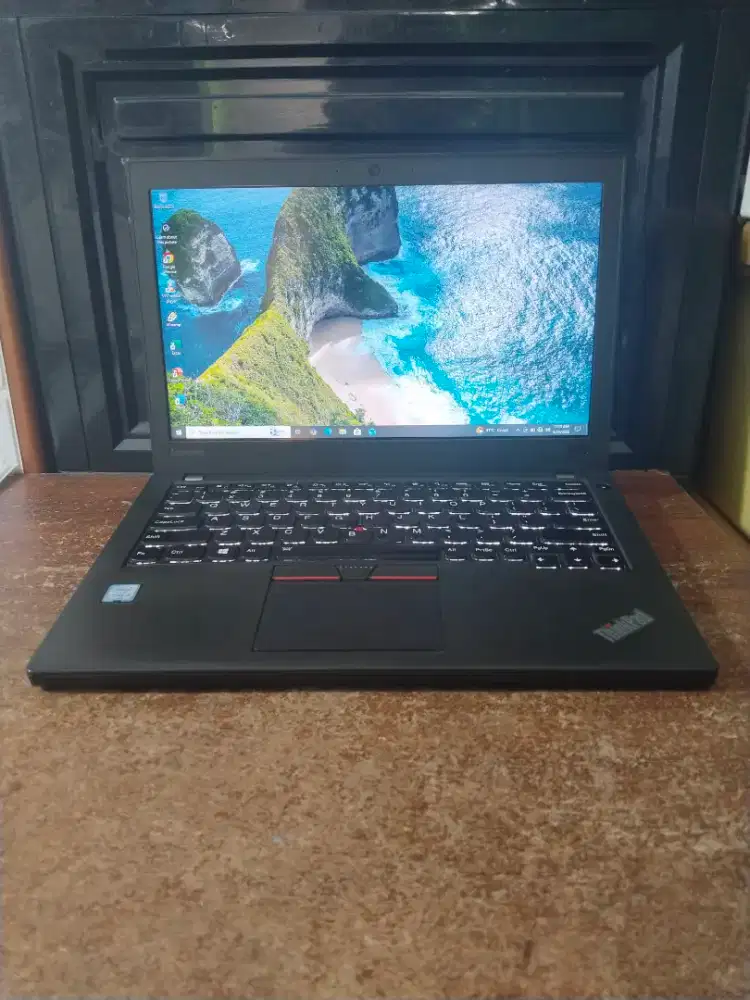 Lenovo X260 Core i5 Ram 4 GB SSD 128 GB Siap Pakai