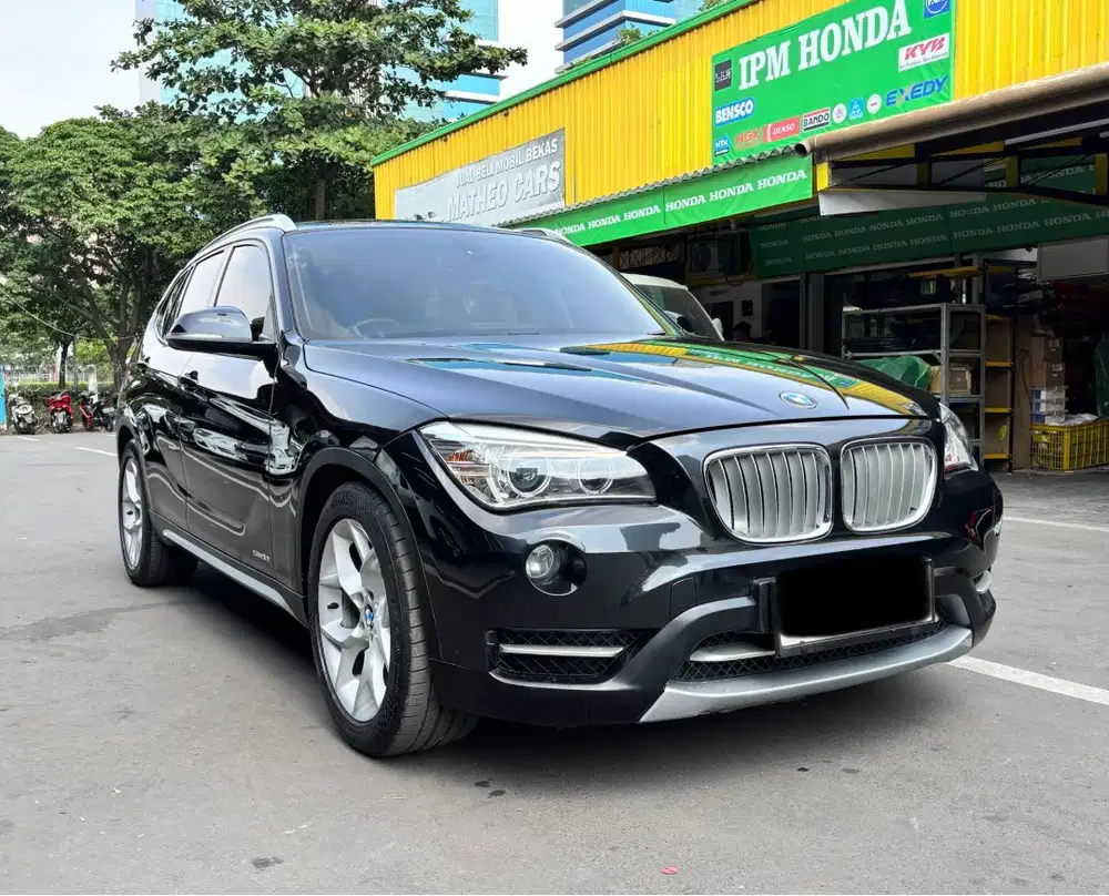 BMW X1 SDRIVE18I HITAM 2014