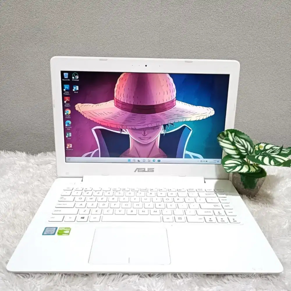 LAPTOP ASUS A456UR CORE I5 7200U VGA NVIDIA 930MX RAM12GB PUTIH
