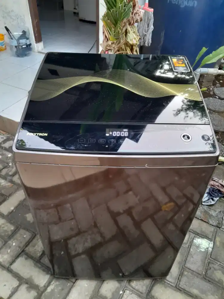 Mesin cuci POLYTRON (TYPE PAW 7513)