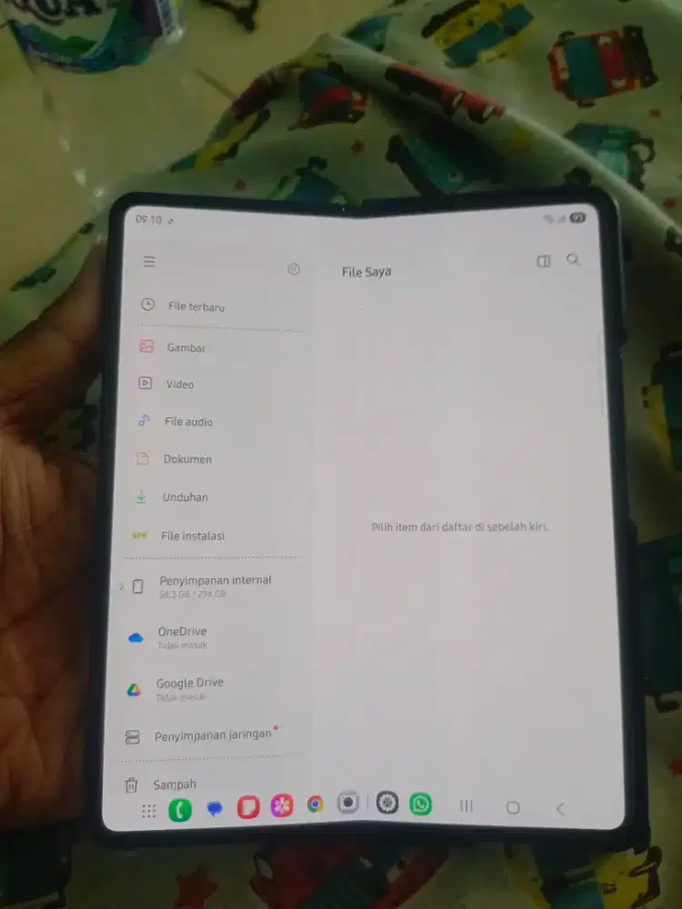 Samsung Fold 3 Minus