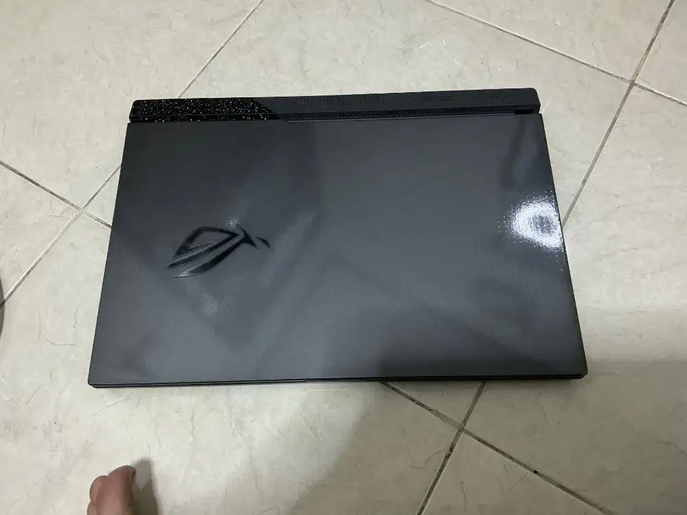 ASUS ROG G17 G 713 RM