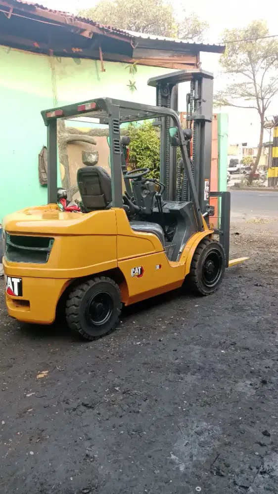 Forklift Caterpillar 3 Ton,Manual,Tiang Threelift 6 Meter,Tahun 2021