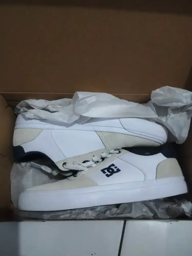 Sepatu Converse sneaker DC Original size 42,5