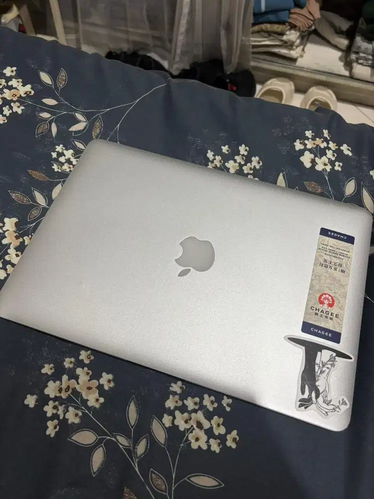 Macbook Air (2017)