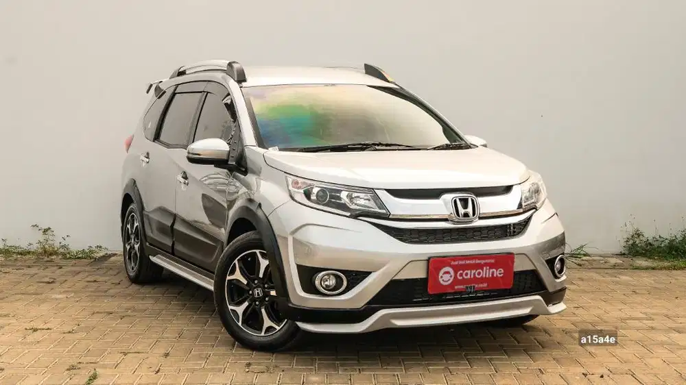 HONDA BR-V PRESTIGE 1.5 2018 - MOBIL BERGARANSI DAN IRIT