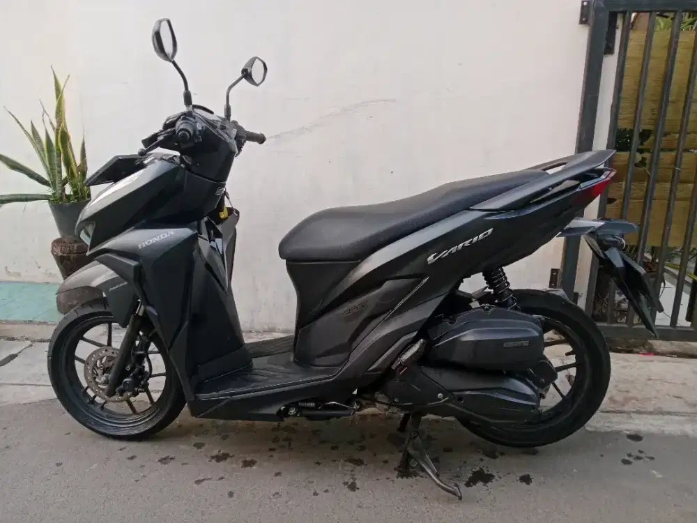 Vario new 125 tahun 2019 orisinil bagus