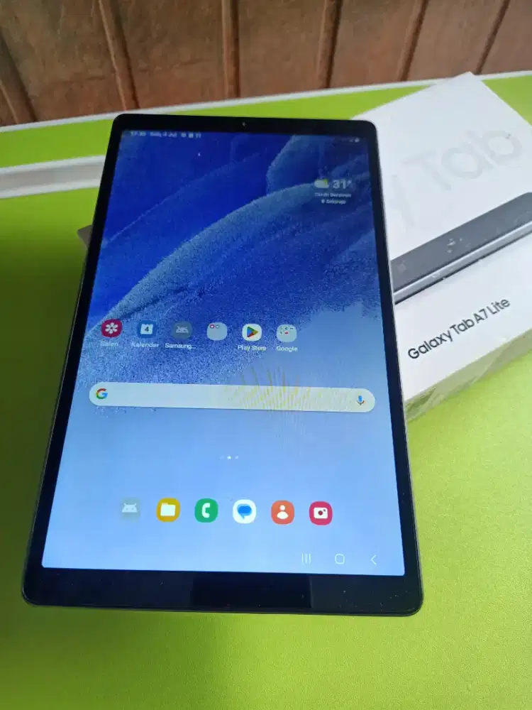 Samsung Galaxy Tab A7 Lite Ram 3Gb/32Gb lengkap (bisa kartu)