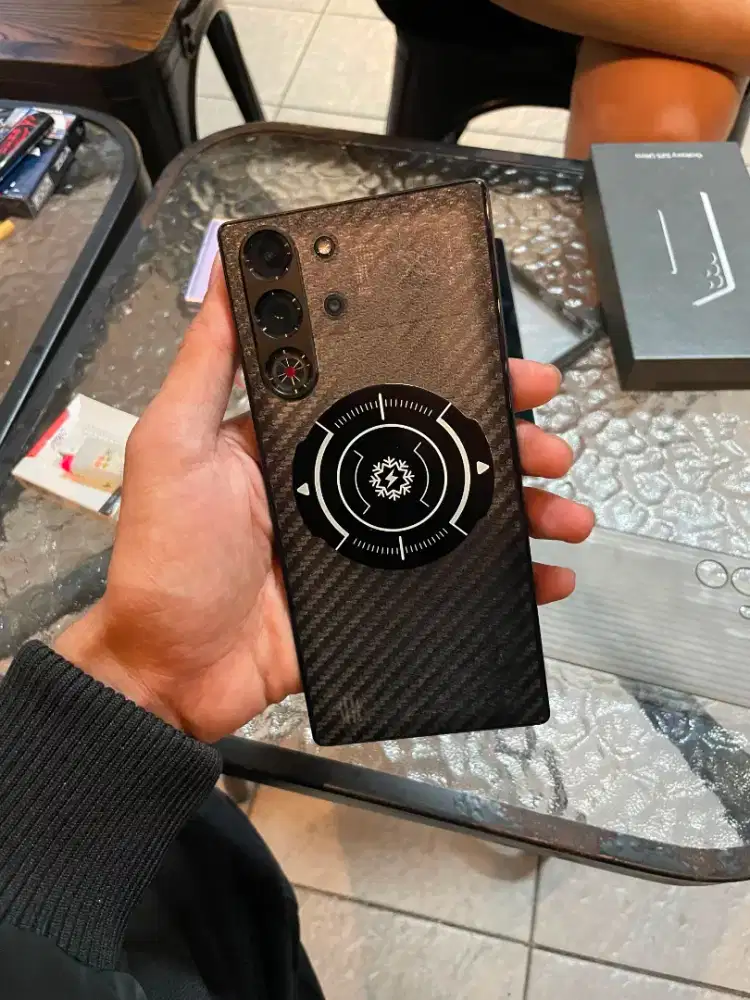 DIJUAL REDMAGIC 10 PRO – TRANSPARENT BLACK