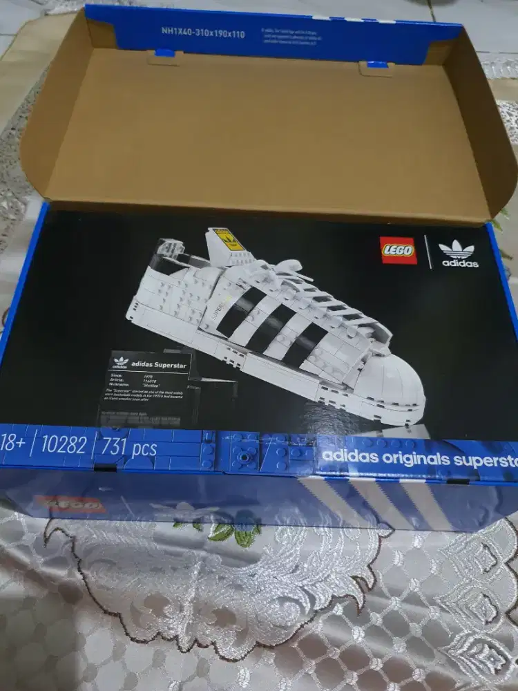 Lego Adidas Originals Superstar 10282