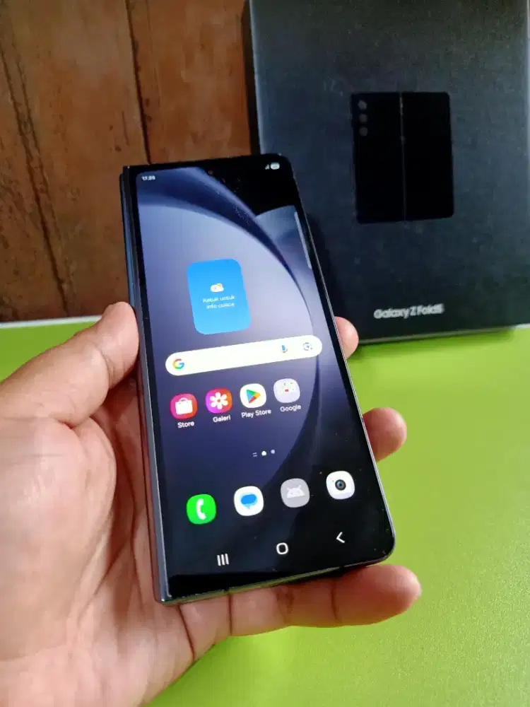 Samsung Galaxy Z Fold5 Ram 12Gb/512Gb lengkap