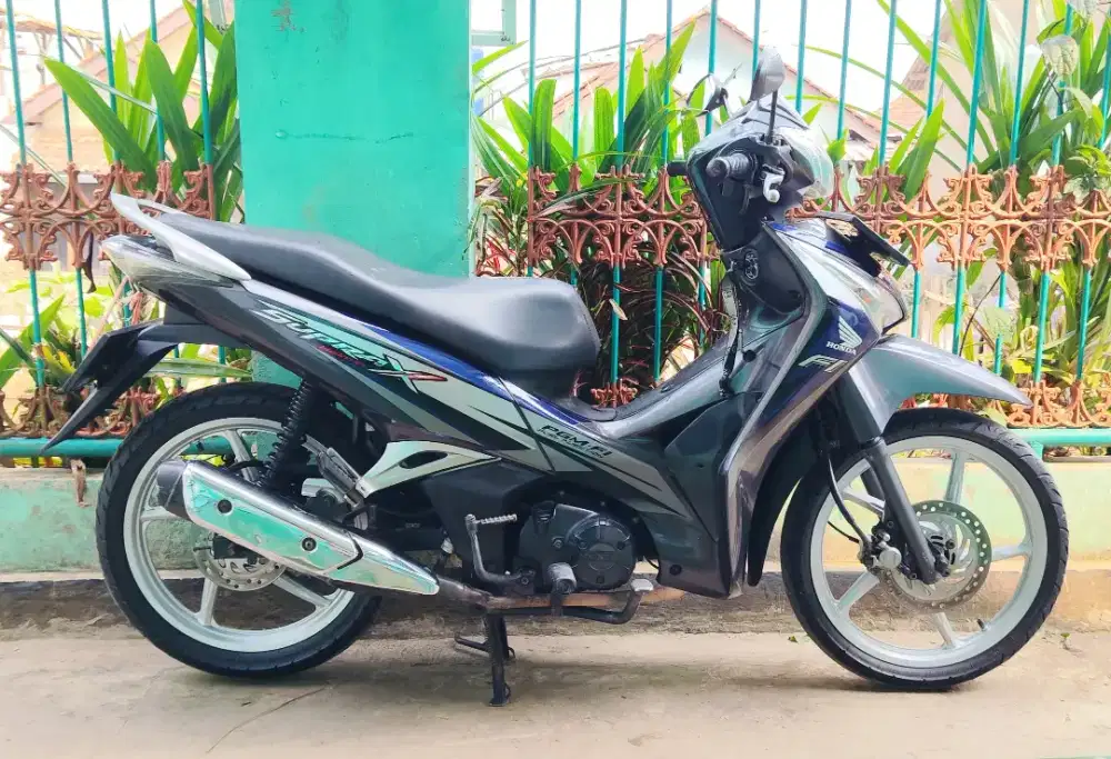 Honda Supra X 125 Hlem In PGM FI Doble Disc Kumplit Murah